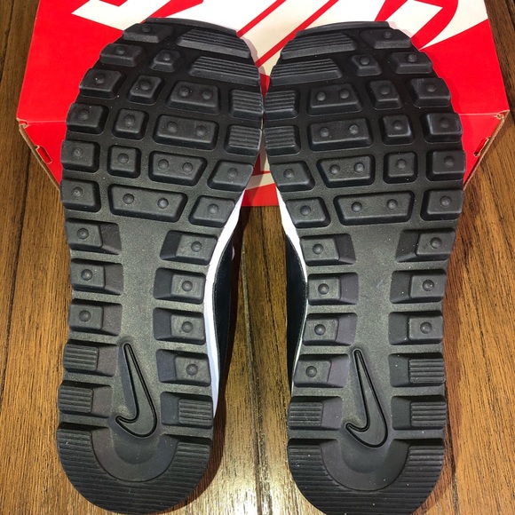 Nike PRE-LOVE 0.X.  casual sneaker - Picture 7 of 8